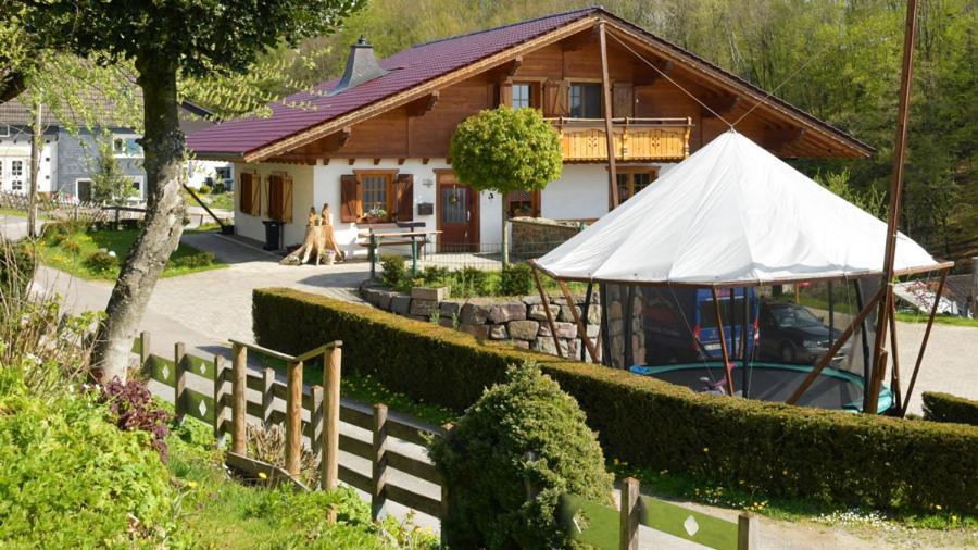 דירות ורמלסקירכן Haus Alpenrose Zum Vic מראה חיצוני תמונה